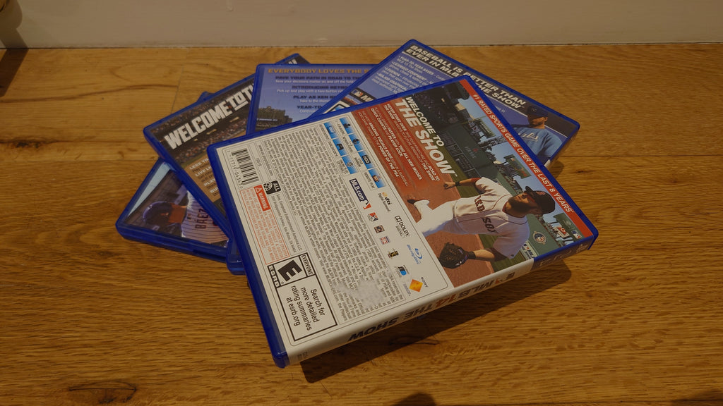 MLB The Show Bundle PS4